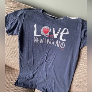 Kids Patriots shirt (Chowdaheadz) size Medium